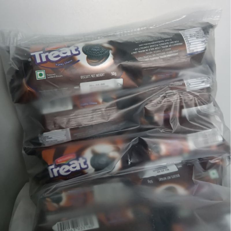 Treat Funky Choco biscuit