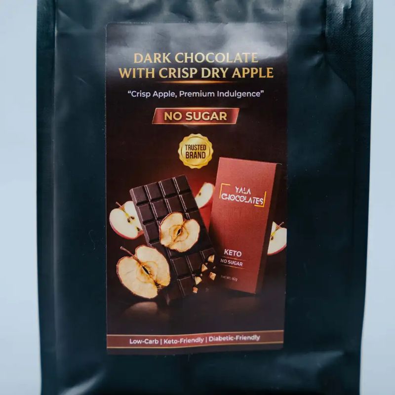 Dark chocolate with crispy dry apple no sugar